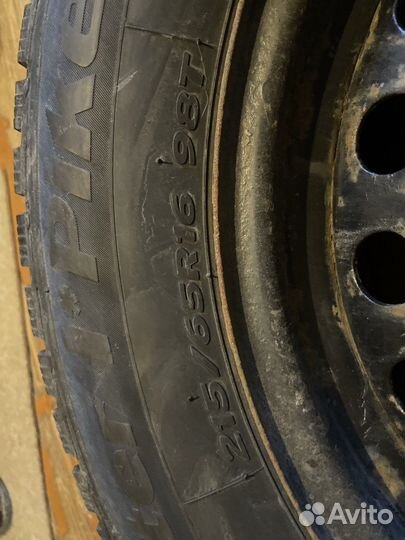 Hankook Winter I'Pike 215/65 R16 95N