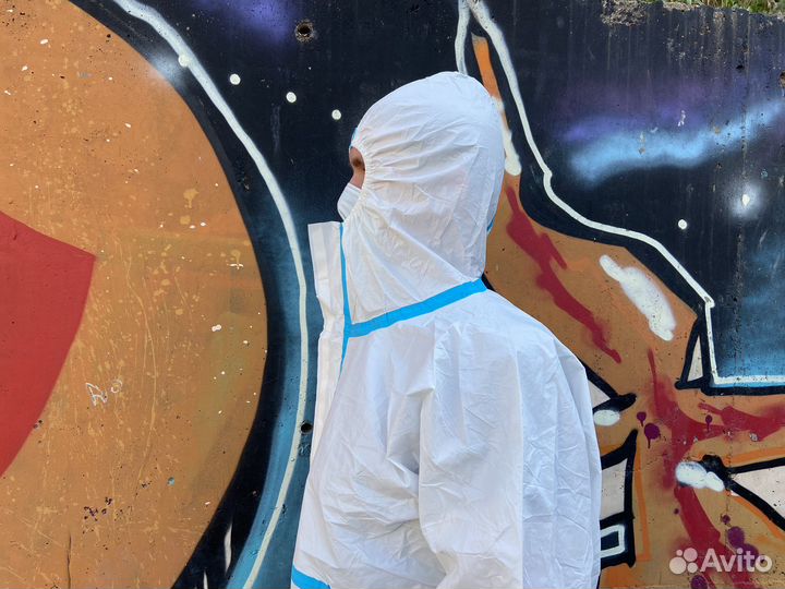 Защитный костюм