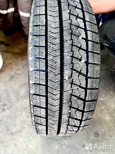 Bridgestone Blizzak VRX 195/55 R16