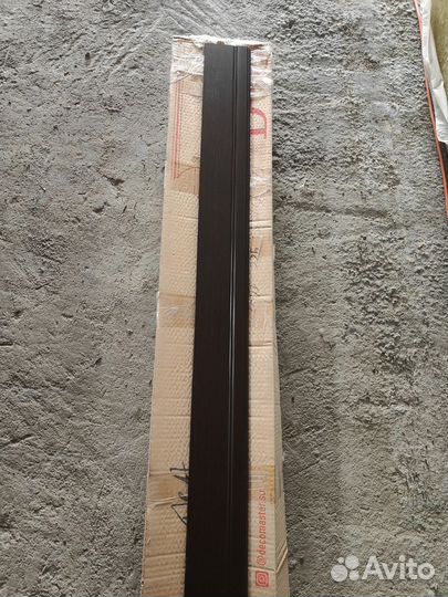 Плинтус напольный полиуретановый decomaster