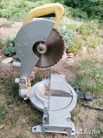 Пила торцовочная Энкор корвет 2