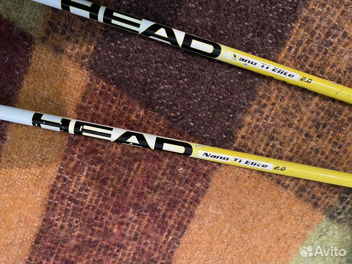 Теннисная ракетка с сеткой для стадиона