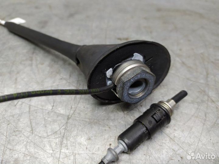 Антенна Skoda Octavia (A5 1Z) 2004-2013 хетчбэк