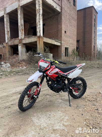 Эндуро мотоцик (питбайк)
