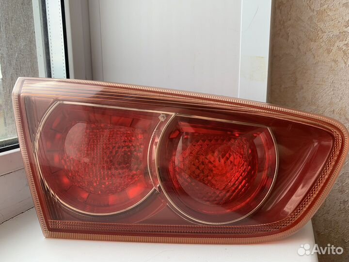 Фара задняя mitsubishi lancer 10