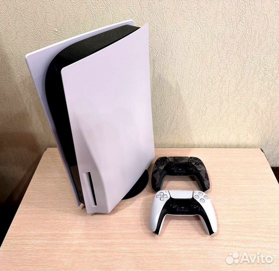 PS5 с Дисководом + 30 Игр и 2 Геймпада