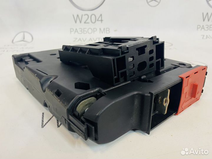 Блок предохранителей Mercedes W204