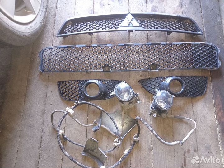 Решётки радиатора Mitsubishi Lancer 10