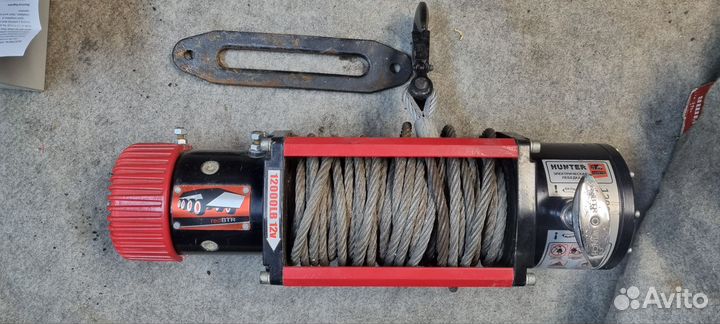 Лебедка электрическая автомобильная