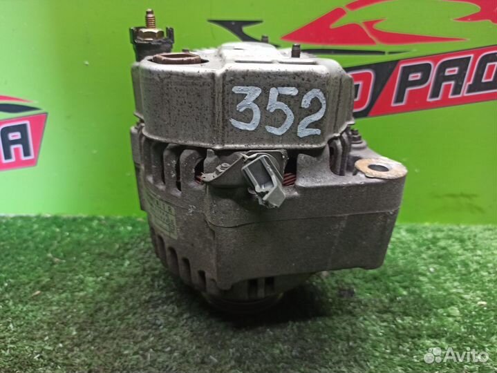 Генератор honda, квадратная фишка; 4 контакта; 311