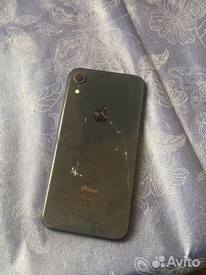 iPhone Xr, 128 ГБ