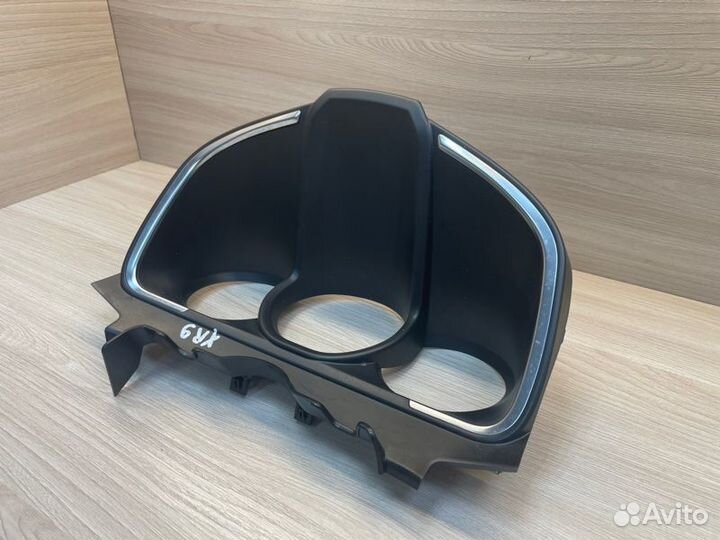 Козырек щитка приборов LADA X-Ray