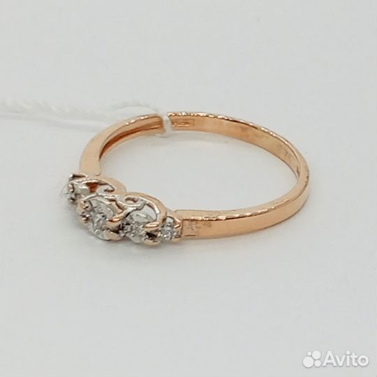 Золотое кольцо с камнем 15,5р