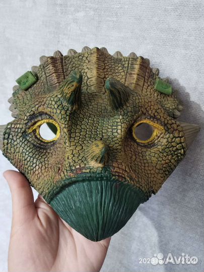 Маска динозавра