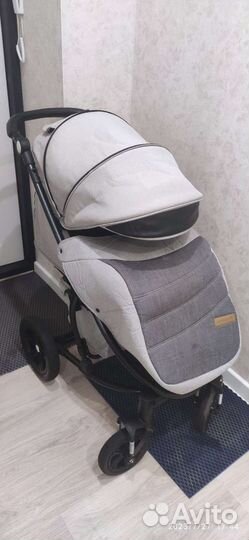 Коляска прогулочная