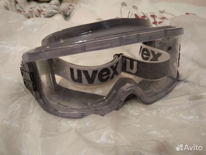 Защитные очки uvex