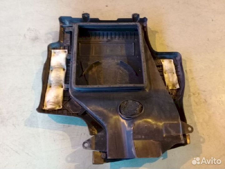 Декоративная крышка двс L33E1356ZC Mazda CX7 ER3P