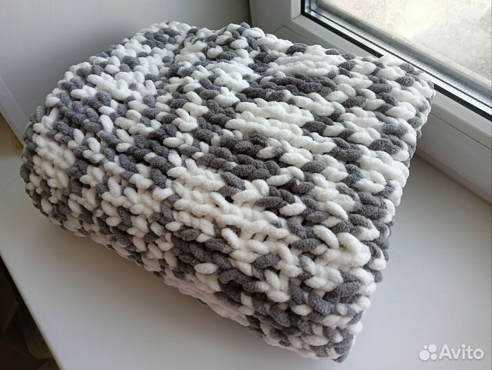 Плед детский вязаный