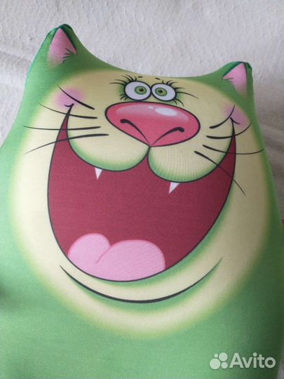 Прикольный подарок.Кот- антистресс