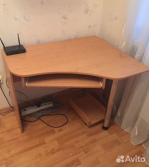 Стенка горка+ компьютерный стол+ полка