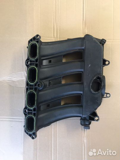 Впусскной коллектор Renault Megane 2 1.6