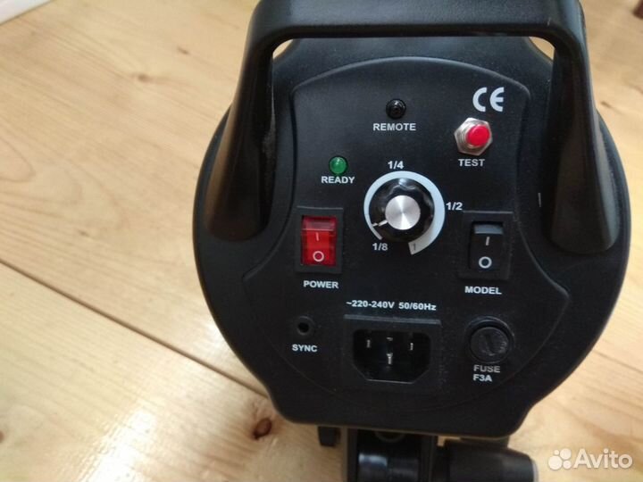 Моноблок Falcon Eyes DE - 300C