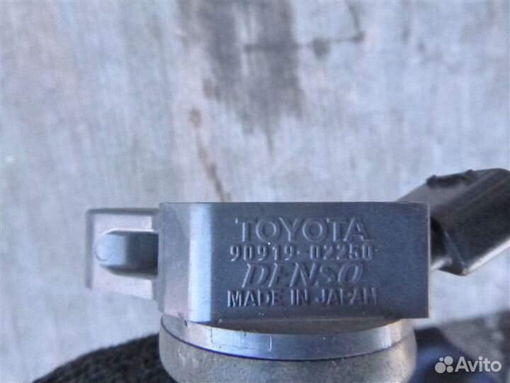 Катушка зажигания Lexus Ls600H UVF45 2urfse 2007