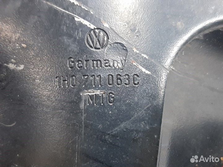 Кулиса кпп для Volkswagen Golf 3 1H0711063C