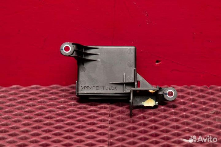 Блок управления рулевой рейкой Toyota Land Cruiser