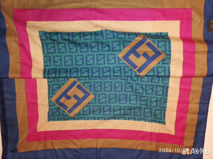 Палантин шарф Fendi Италия