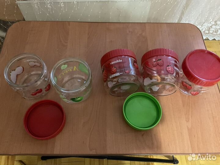 Стеклянные банки и горшочки для кухни