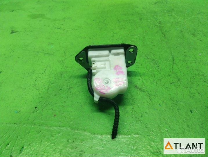 Замок 5-й двери nissan leaf