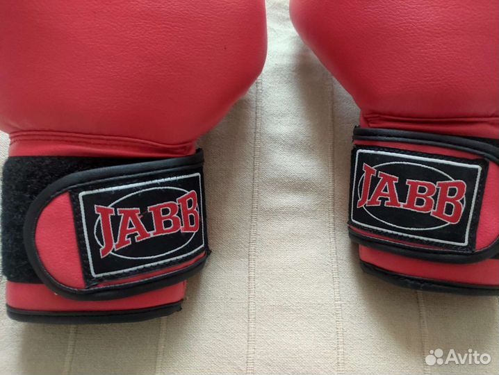 Боксерские перчатки