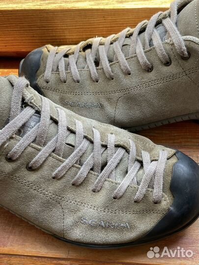 Трекинговые ботинки Scarpa Mojito