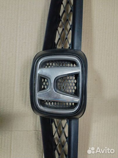 Решетка радиатора Honda Fit gd1