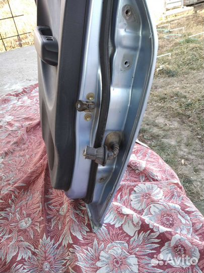 Дверь зад левая Honda Fif