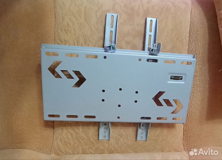 Кронштейн для телевизора на стену