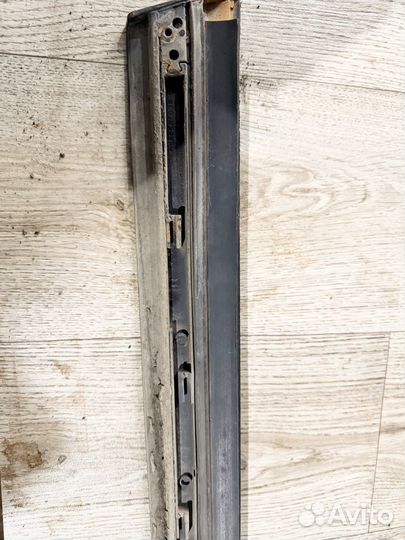 Молдинг передней правой двери Audi A4 B6/B7