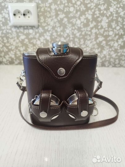 Сувенирный набор фляга с рюмками