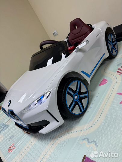 Электромобиль новый BMW i4