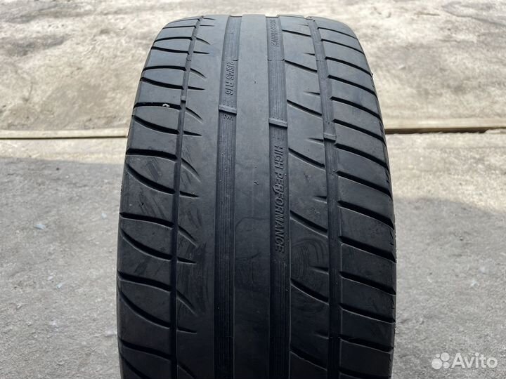 Tigar High Performance 215/45 R16