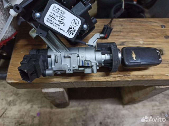 Замок зажигания Chevrolet Aveo Т300