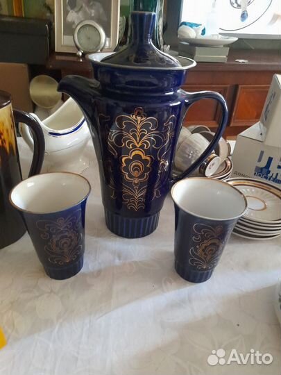 Кувшин, стаканы, соусники