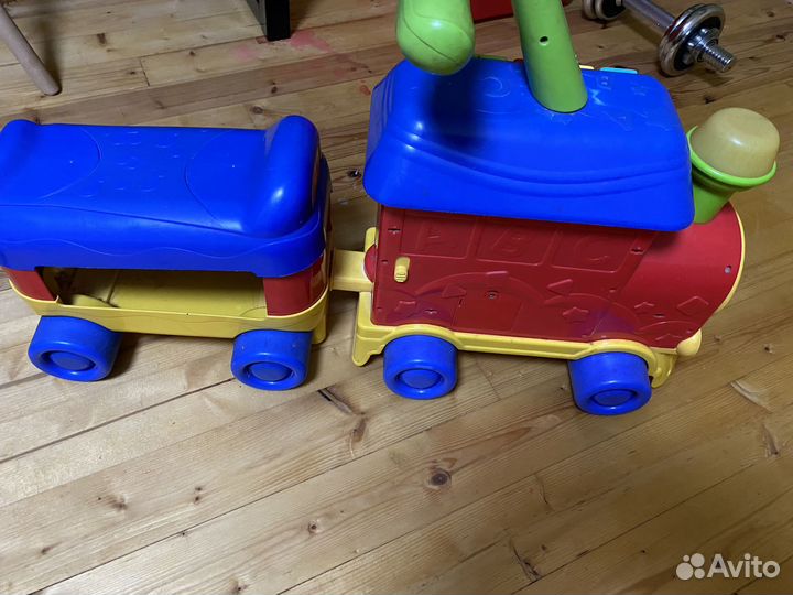 Паровозик музыкальный