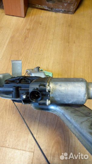 Стеклоподьемник передний правый Рено сценик 2