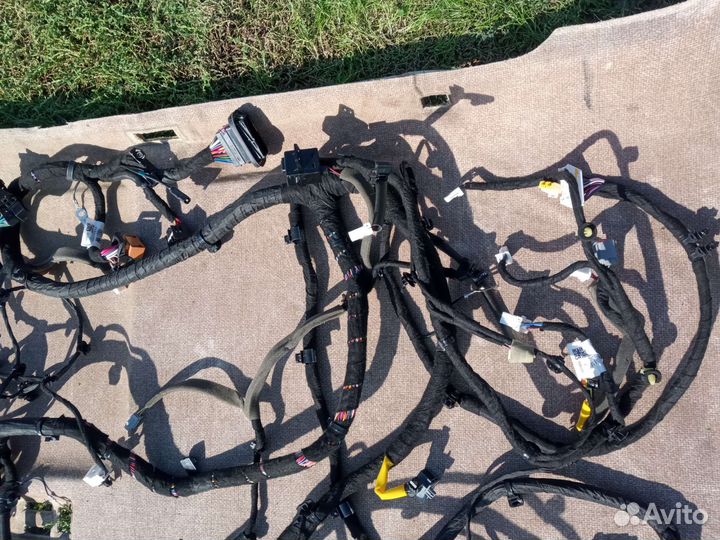 Проводка салона Geely Coolray SX11 2021