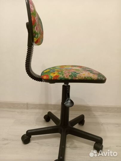 Компьютерное кресло