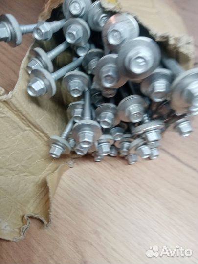 Саморезы по металл. Строительства ангаров