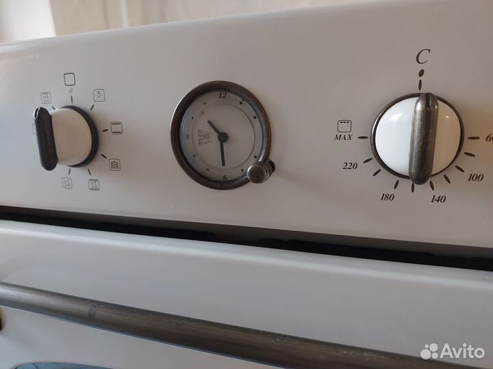 Духовой шкаф Hotpoint Ariston