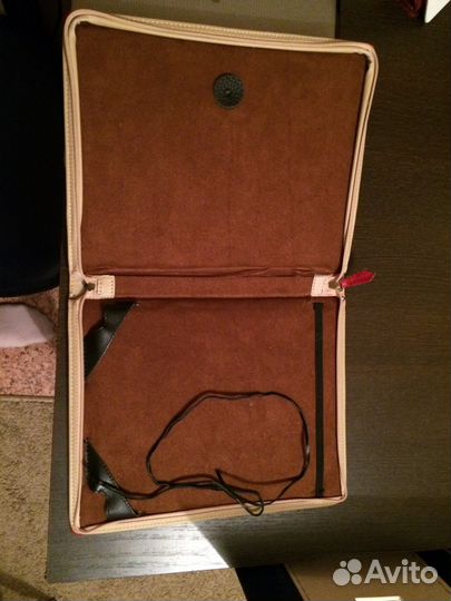 Чехол на iPad (книга)